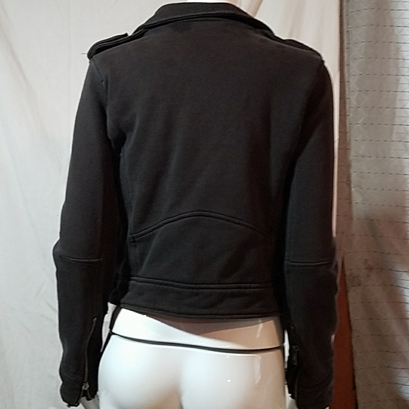 A Jacket - Picture 3 of 5